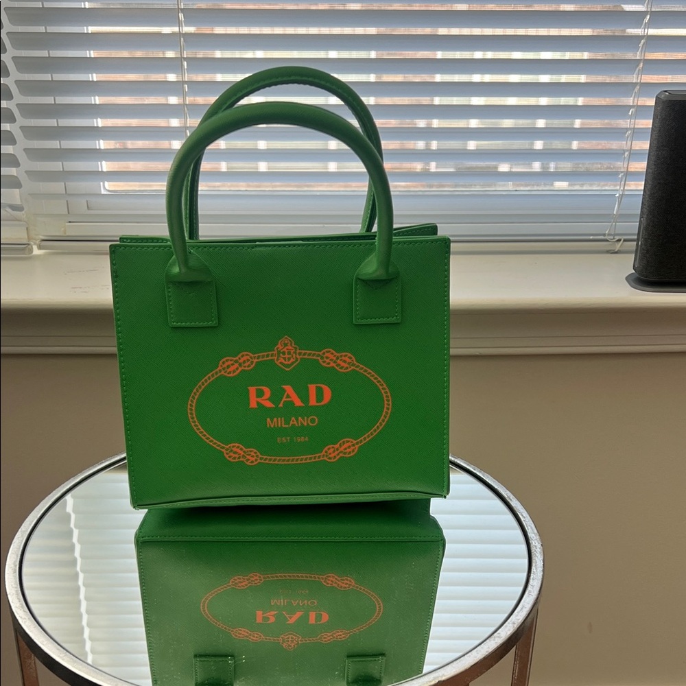 Milano Vibrant Green Tote Bag